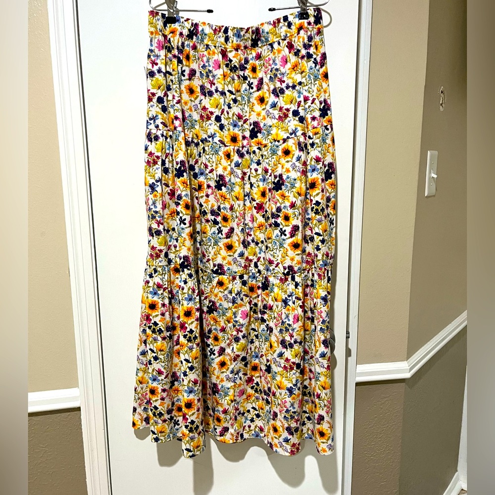 Old Navy Maxi Skirt with pockets NWT size Large Tall